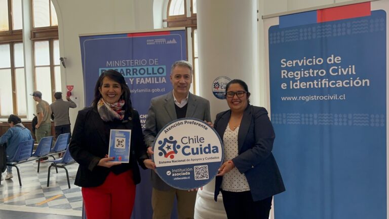 Registro Civil de Valparaíso recibe sello Chile Cuida por atención a personas cuidadoras